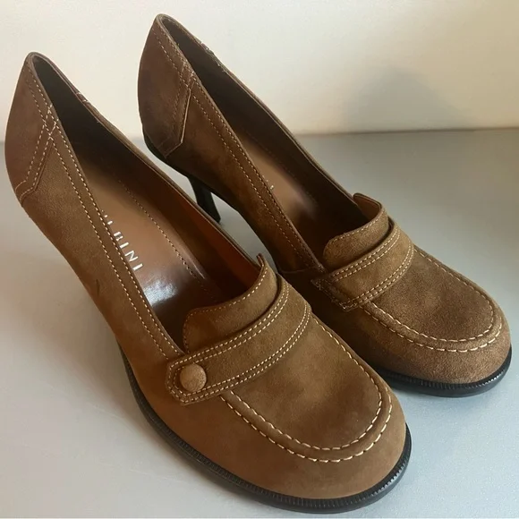 Brown suede shoes never worn a new day | Shoes | Never Worn Brown Suede Booties | Poshmark main image 2
